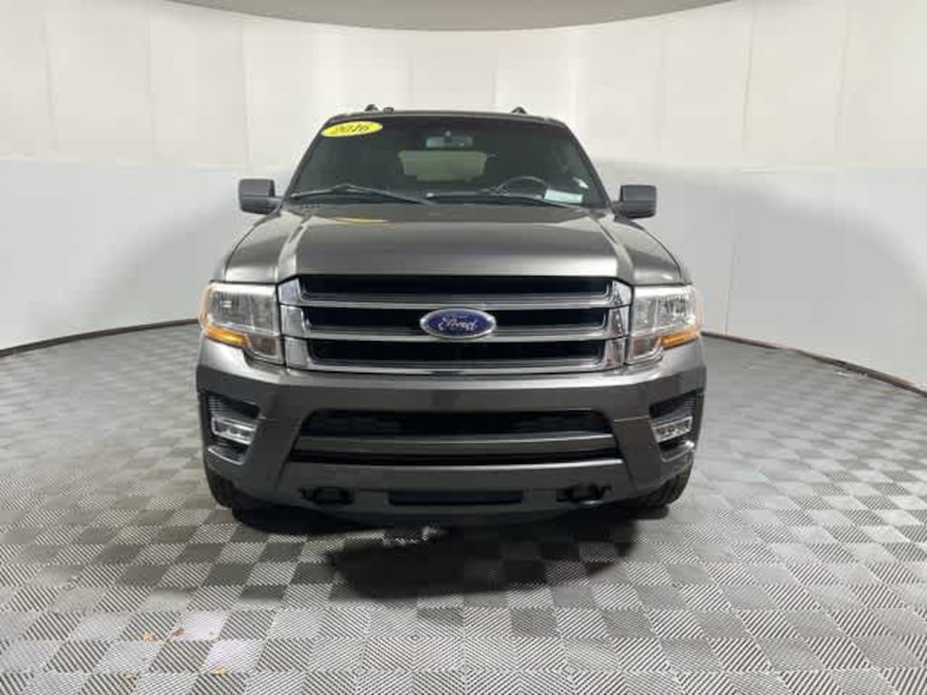 Used 2016 Ford Expedition XLT SUV