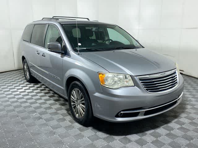 Used 2013 Chrysler Town & Country Touring-L with VIN 2C4RC1CG1DR809564 for sale in Franklin, IN