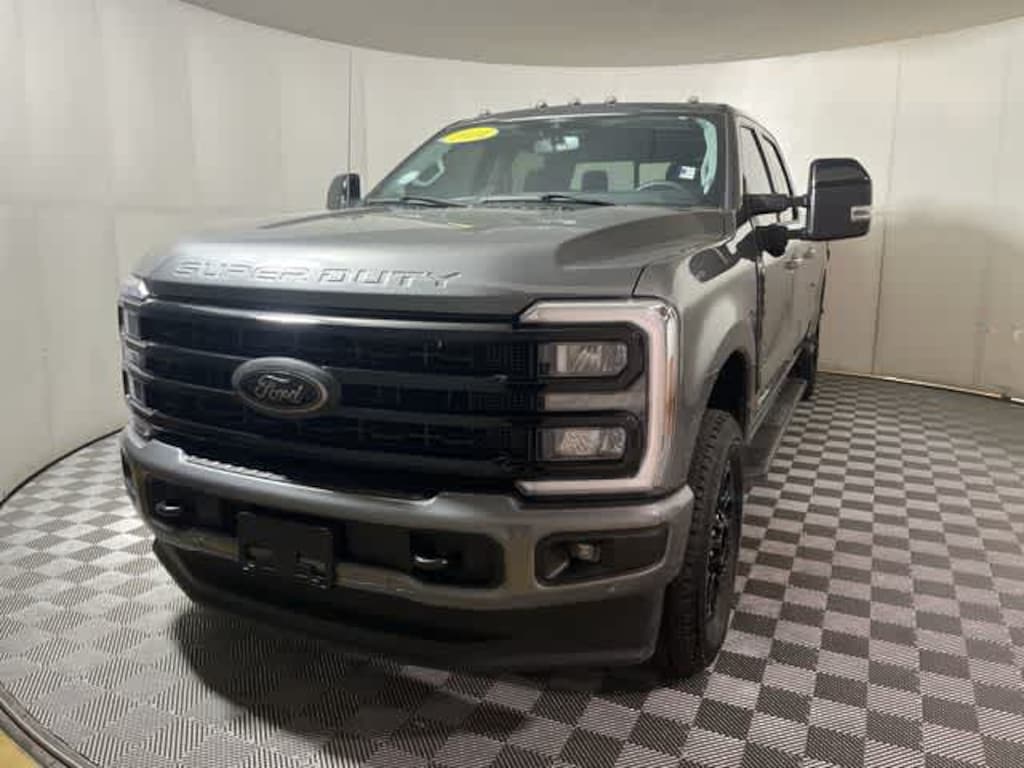Used 2024 Ford Super Duty F-350 SRW Lariat 4WD Crew Cab 8 Box Truck Crew Cab