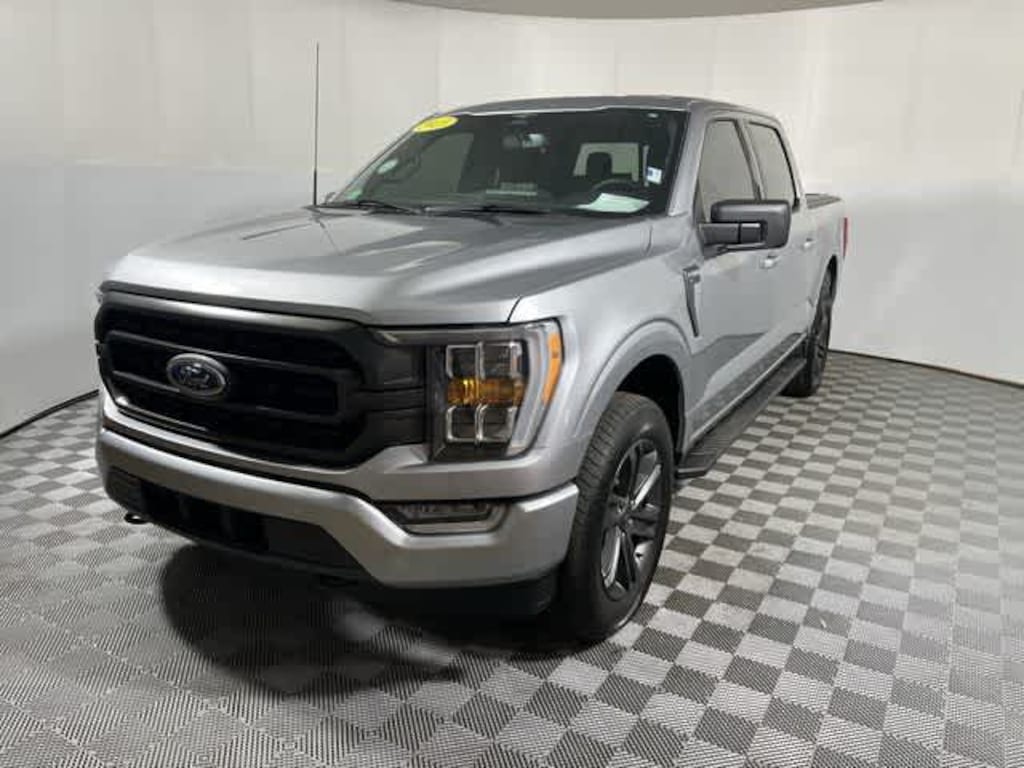 Used 2023 Ford F-150 XLT 4WD Supercrew 5.5 Box Truck SuperCrew Cab