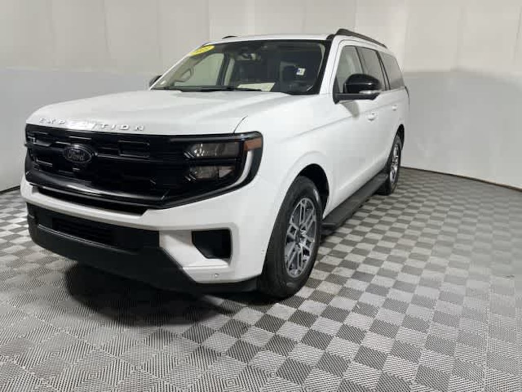 Used 2025 Ford Expedition Active SUV
