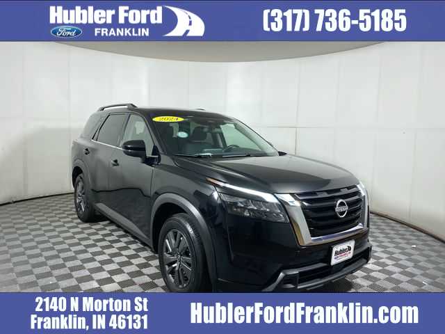 2024 Nissan Pathfinder SV's photo
