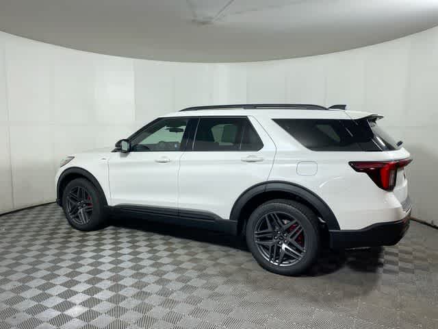 2025 Ford Explorer ST-Line photo 4