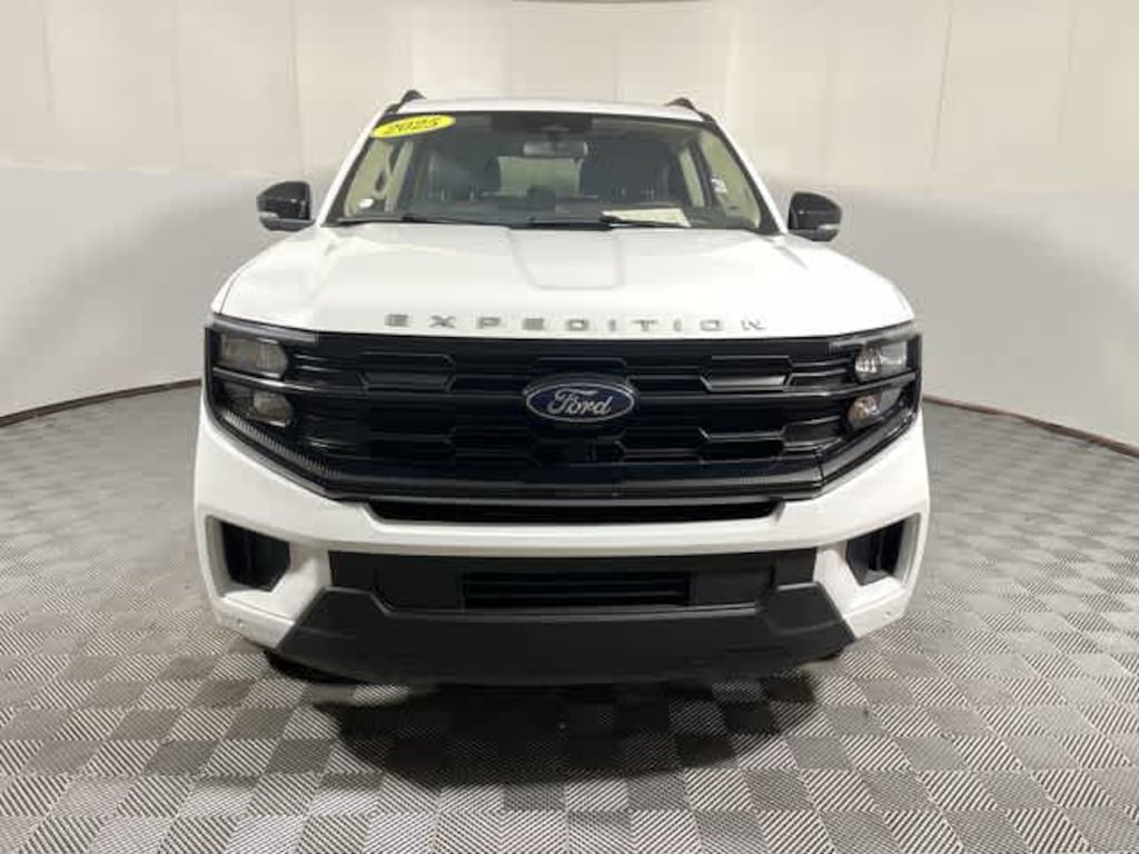 Used 2025 Ford Expedition Active SUV