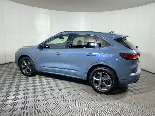 2023 Ford Escape ST-Line Select photo 4