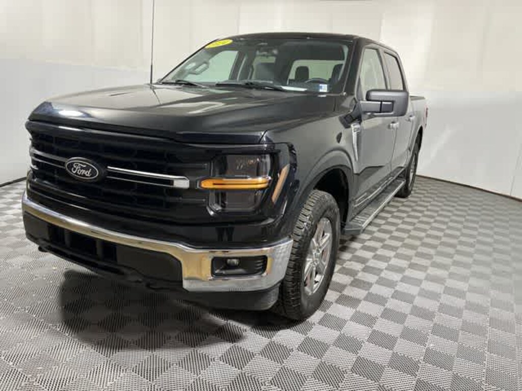 Used 2025 Ford F-150 XLT 4WD Supercrew 5.5 Box Truck SuperCrew Cab