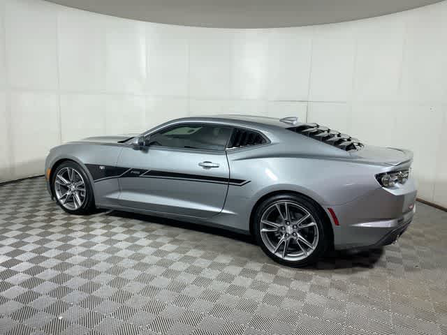 2023 Chevrolet Camaro 1LT photo 4