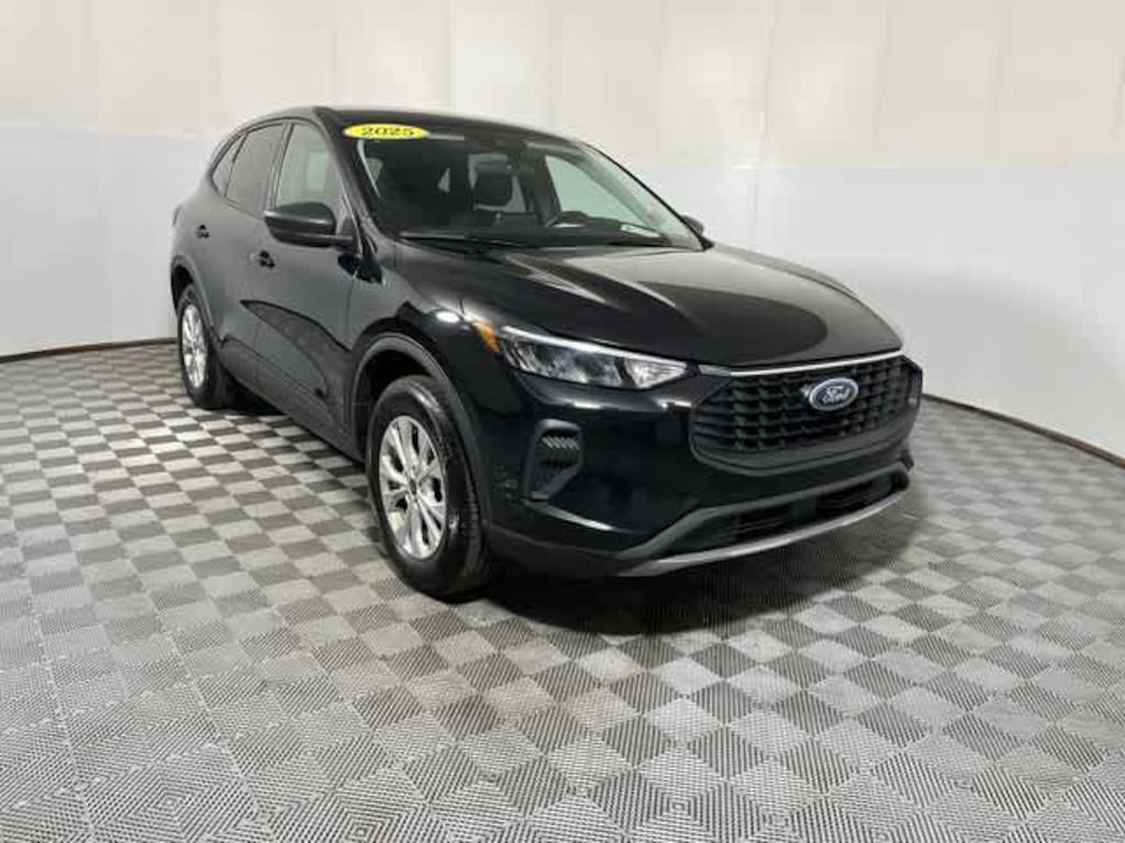 Used 2025 Ford Escape Active SUV