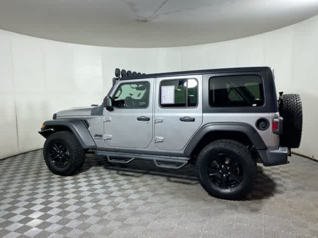 Used 2020 Jeep Wrangler Unlimited Sport Altitude SUV