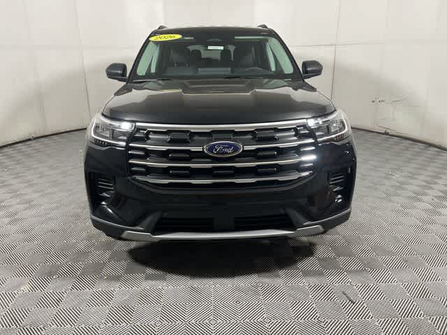 2026 Ford Explorer photo 2