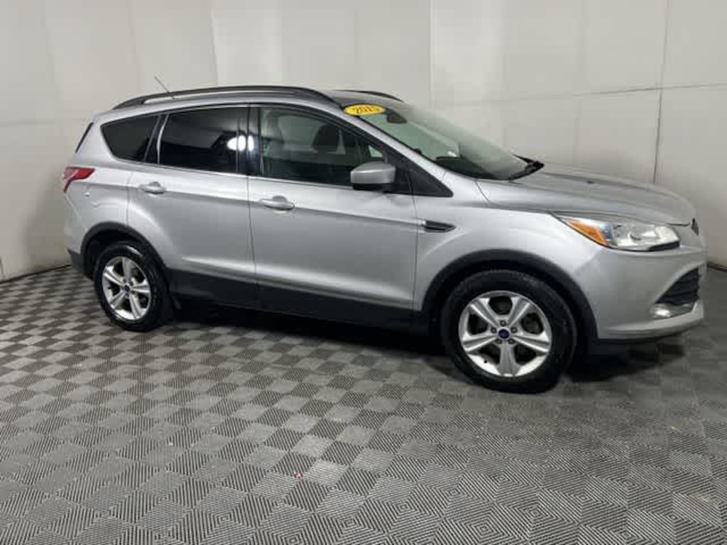 Used 2015 Ford Escape SE SUV