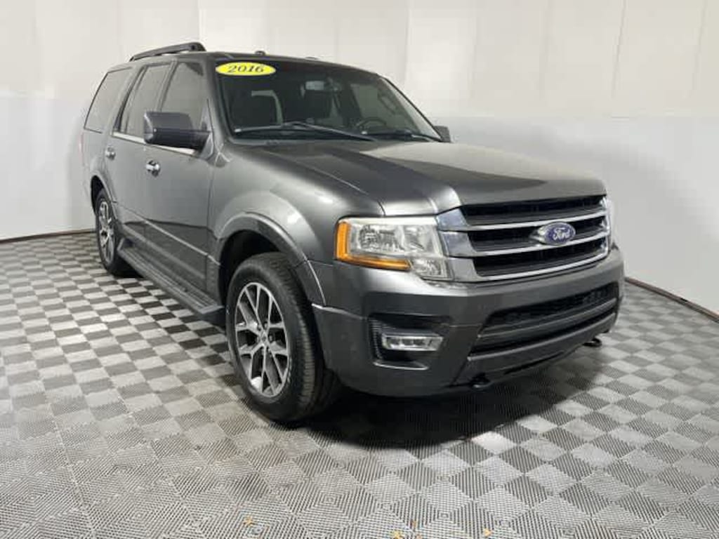 Used 2016 Ford Expedition XLT SUV