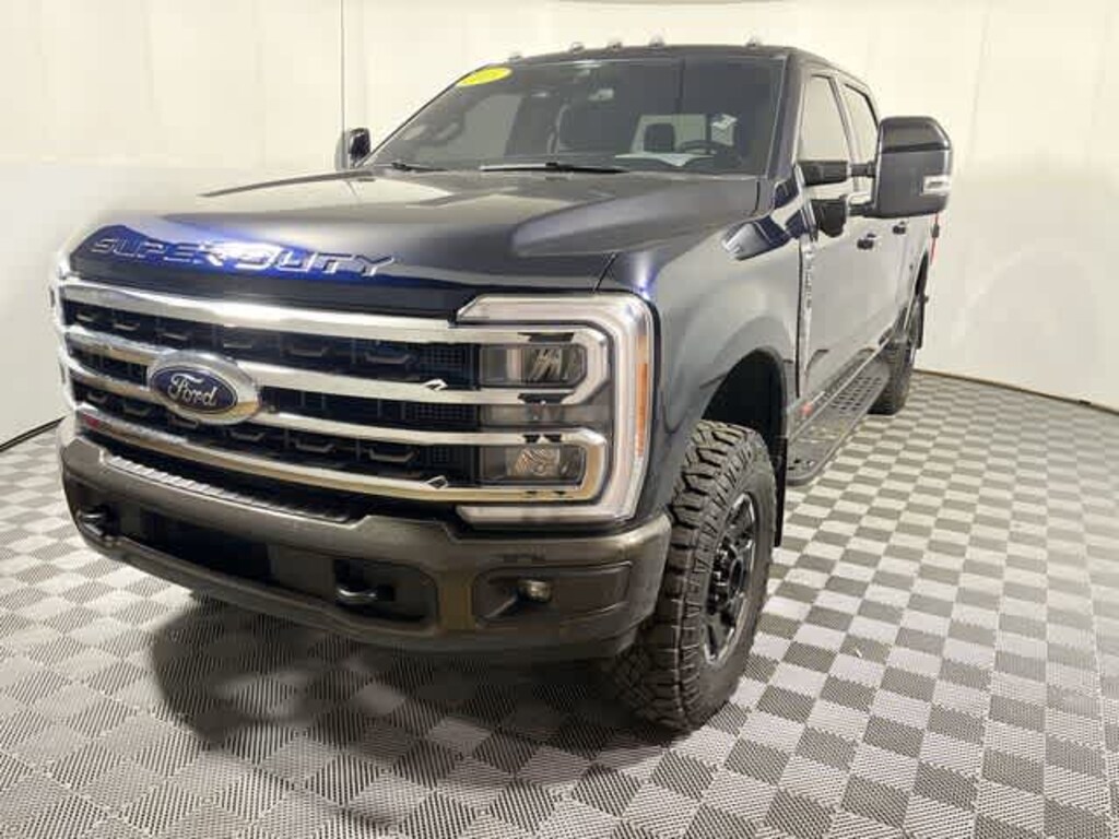 Used 2025 Ford Super Duty F-350 SRW Pickup King Ranch 4WD Crew Cab 6.75 Box Truck Crew Cab
