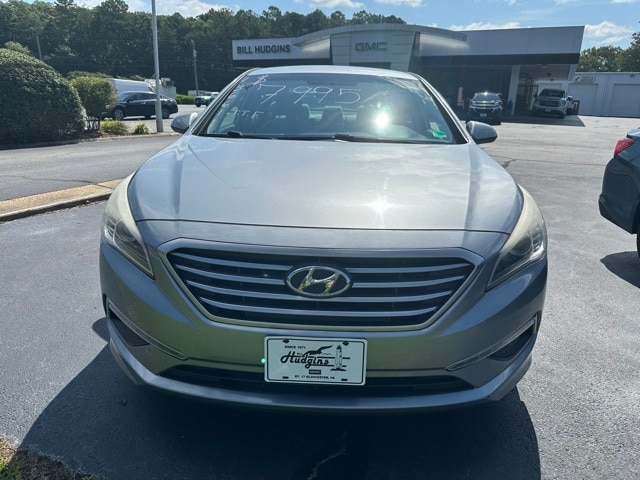 Used 2015 Hyundai Sonata SE with VIN 5NPE24AF2FH025844 for sale in Gloucester, VA