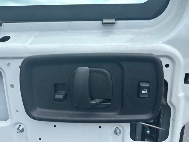 2022 Chevrolet Express Cargo Work Van - Photo 10