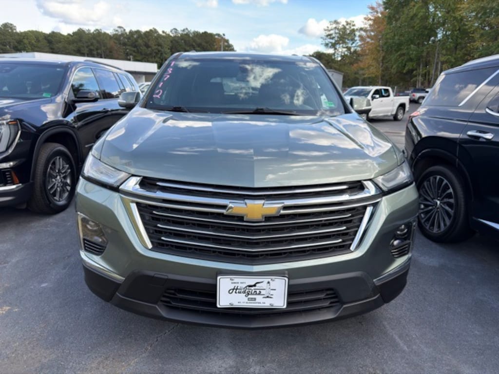 Used 2023 Chevrolet Traverse LT Leather SUV