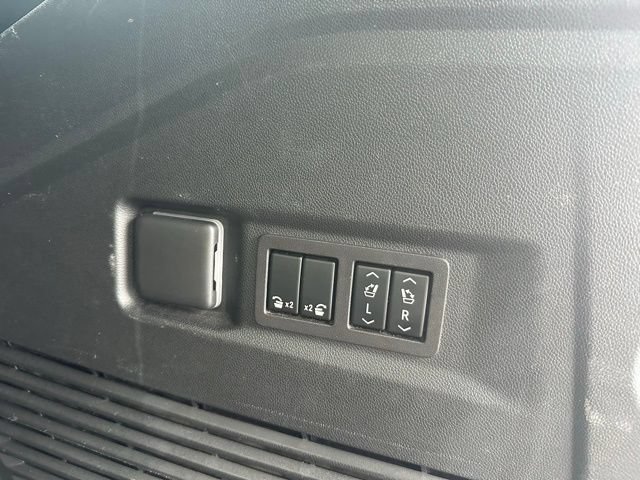 2024 Chevrolet Tahoe Premier - Photo 12