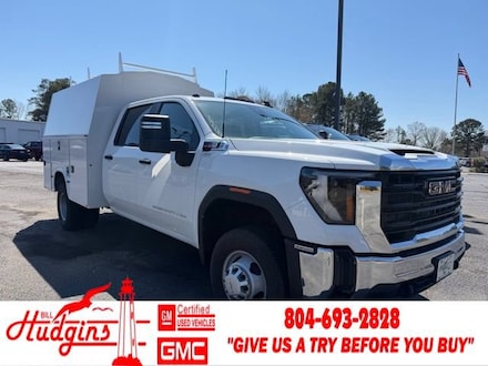 2025 GMC Sierra 3500 HD Chassis Cab Pro Chassis Cab Truck