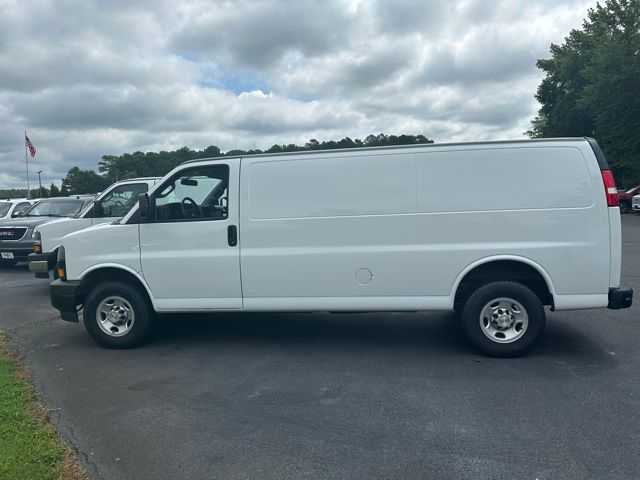 2022 Chevrolet Express Cargo Work Van - Photo 8