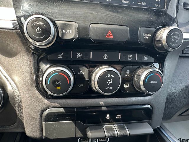 2024 RAM Ram 1500 Pickup Laramie - Photo 31