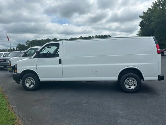 2022 Chevrolet Express Cargo Work Van - Photo 8