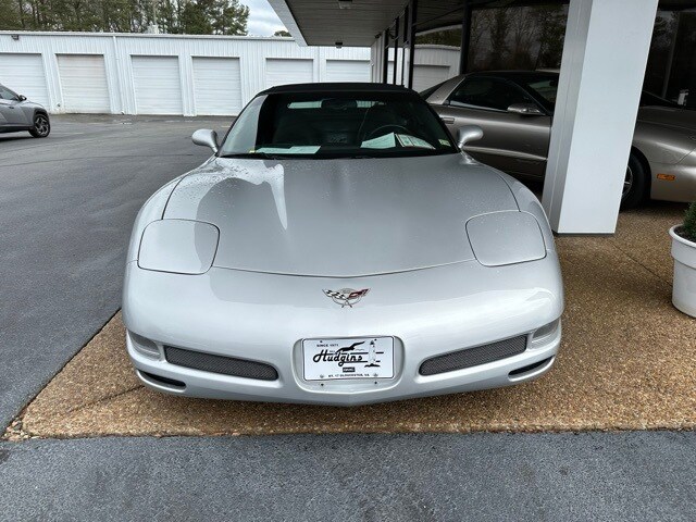 2003 Chevrolet Corvette Base Convertible photo 2