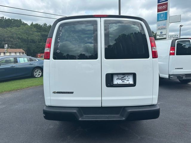 2022 Chevrolet Express Cargo Work Van - Photo 6
