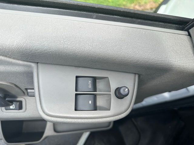 2022 Chevrolet Express Cargo Work Van - Photo 14