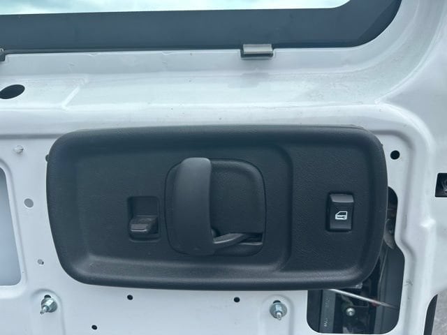 2022 Chevrolet Express Cargo Work Van - Photo 10