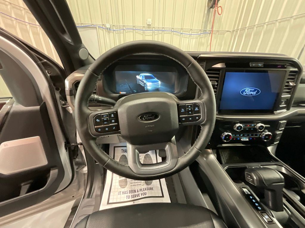 2025 Ford F-150 Lariat - Photo 15