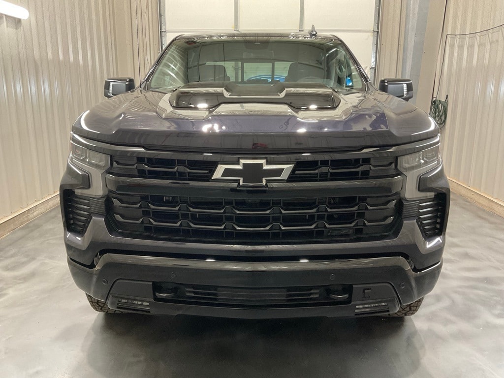 Used 2024 Chevrolet Silverado 1500 LT Trail Boss with VIN 3GCUDFE82RG366882 for sale in Wellston, OK