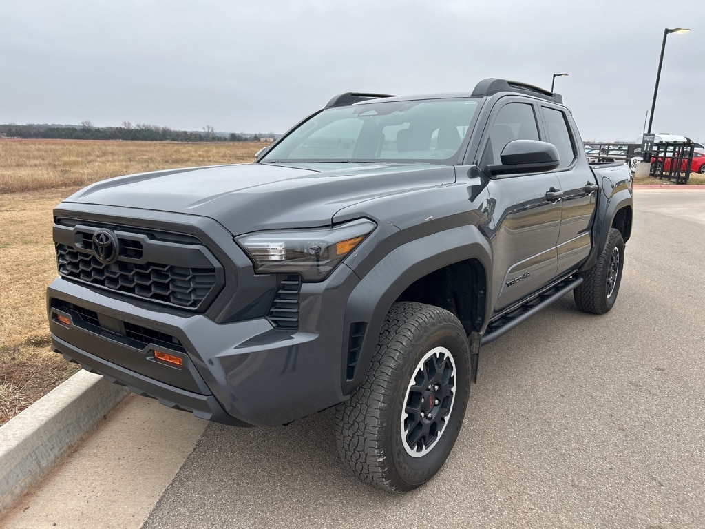 2024 Toyota Tacoma TRD Off Road's photo