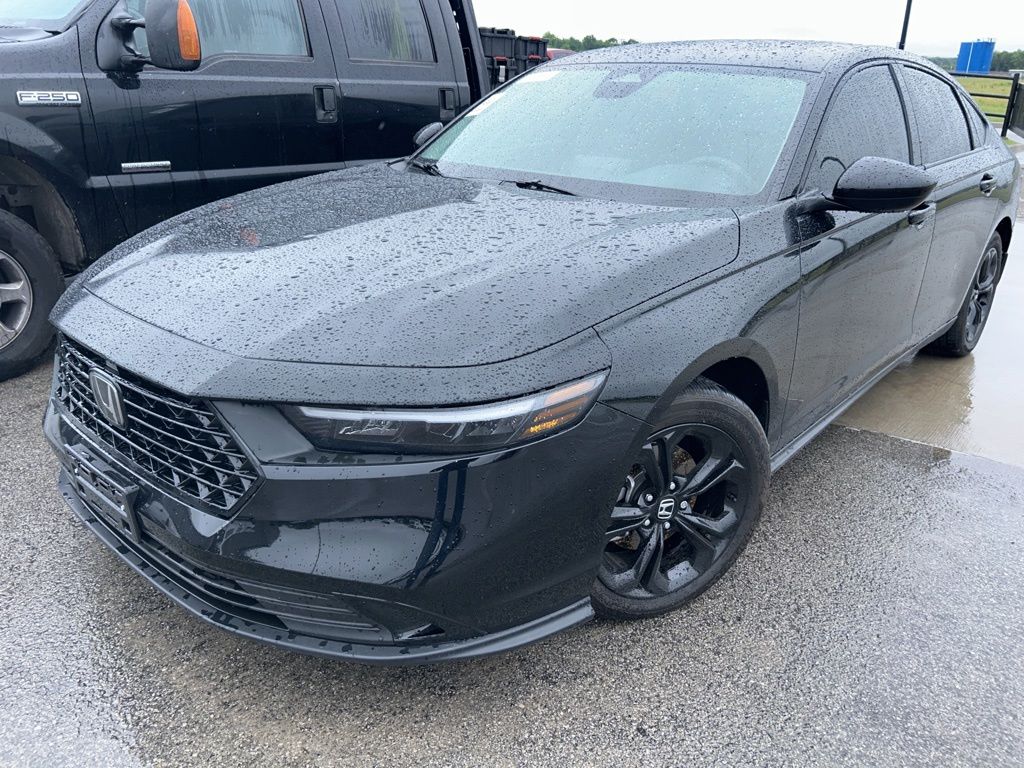 2025 Honda Accord 1.5T SE CVT's photo