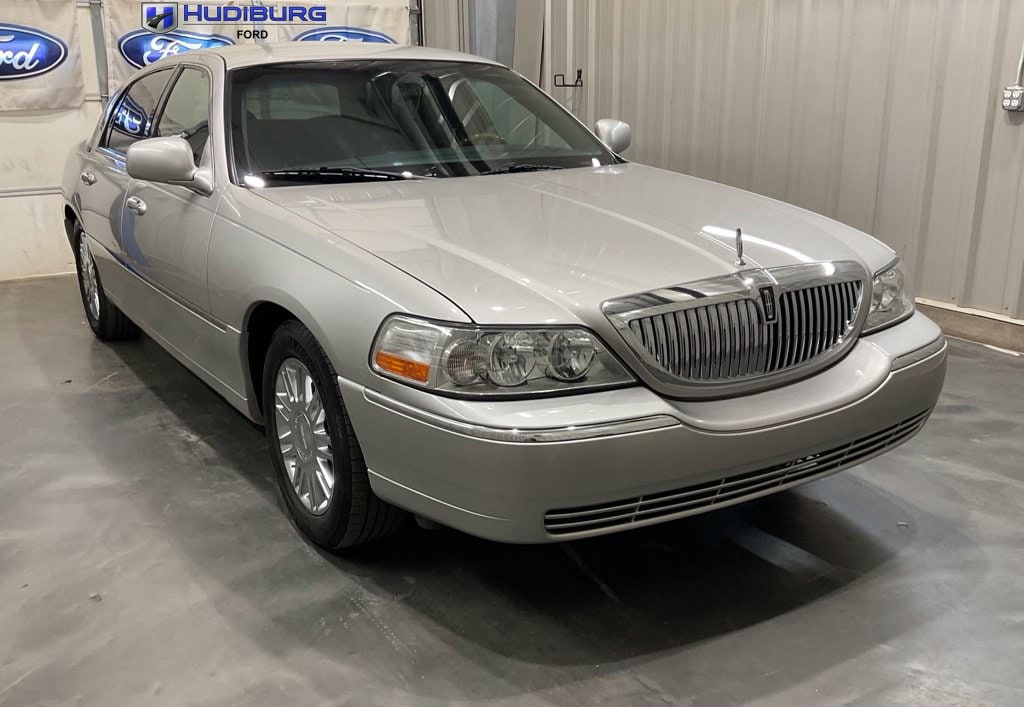 2008 Lincoln Town Car