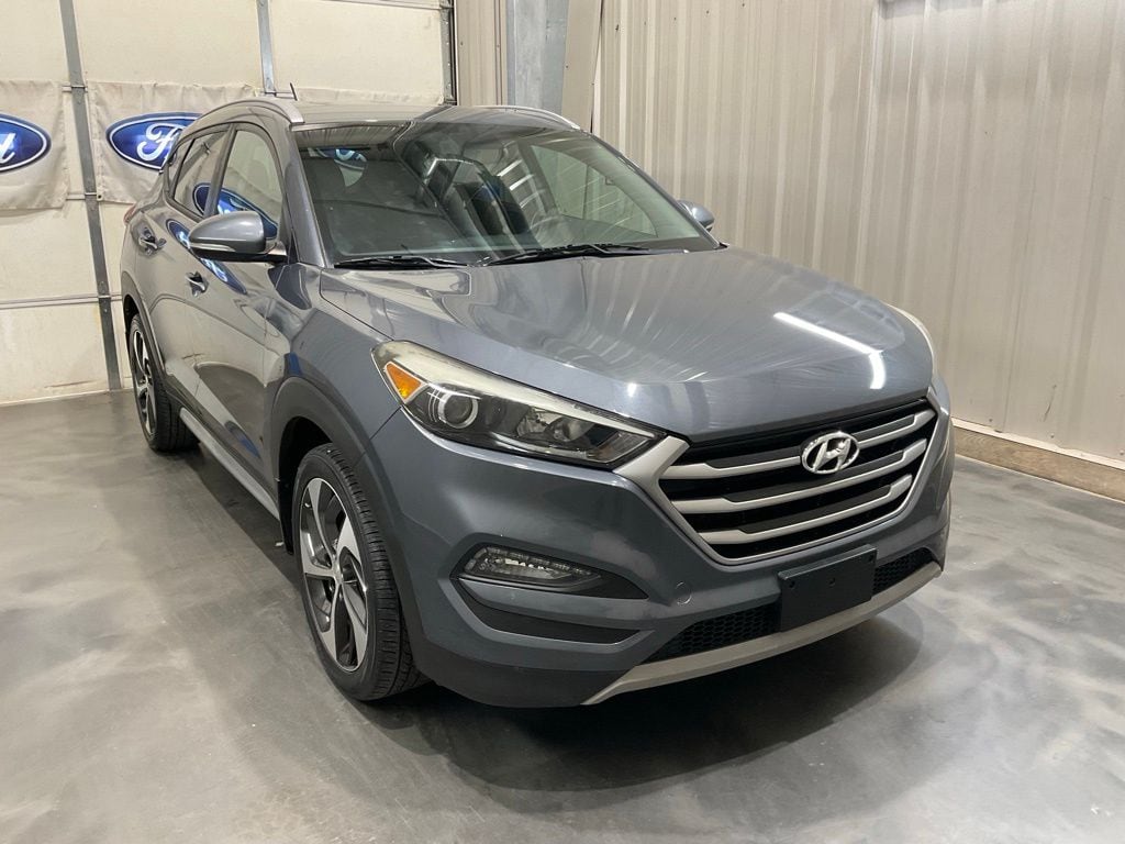 Used 2017 Hyundai Tucson Sport with VIN KM8J33A23HU401099 for sale in Wellston, OK