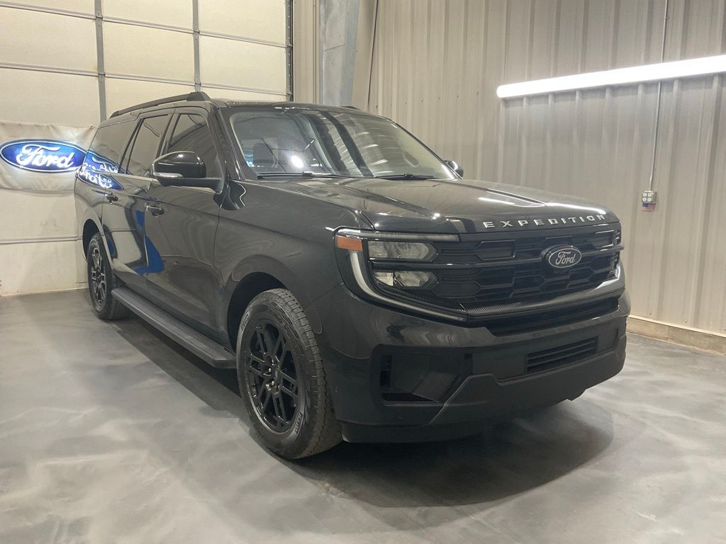 2025 Ford Expedition Active MAX 4x4's photo