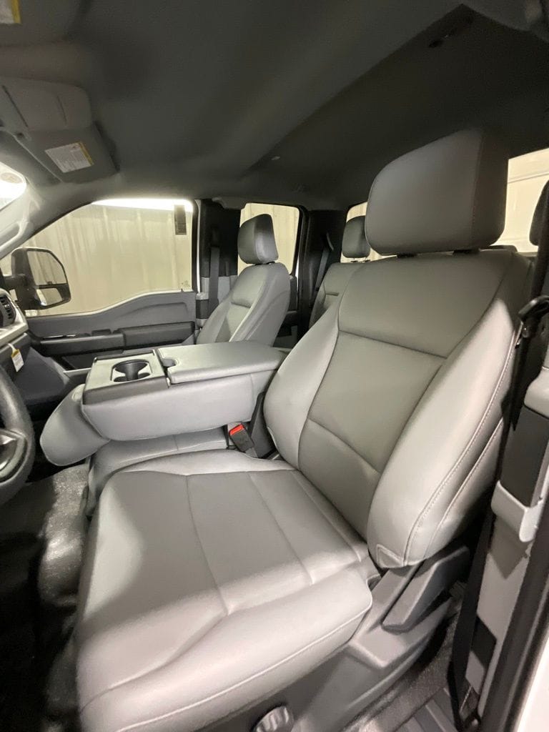 2026 Ford F-350 Super Duty XL - Photo 10