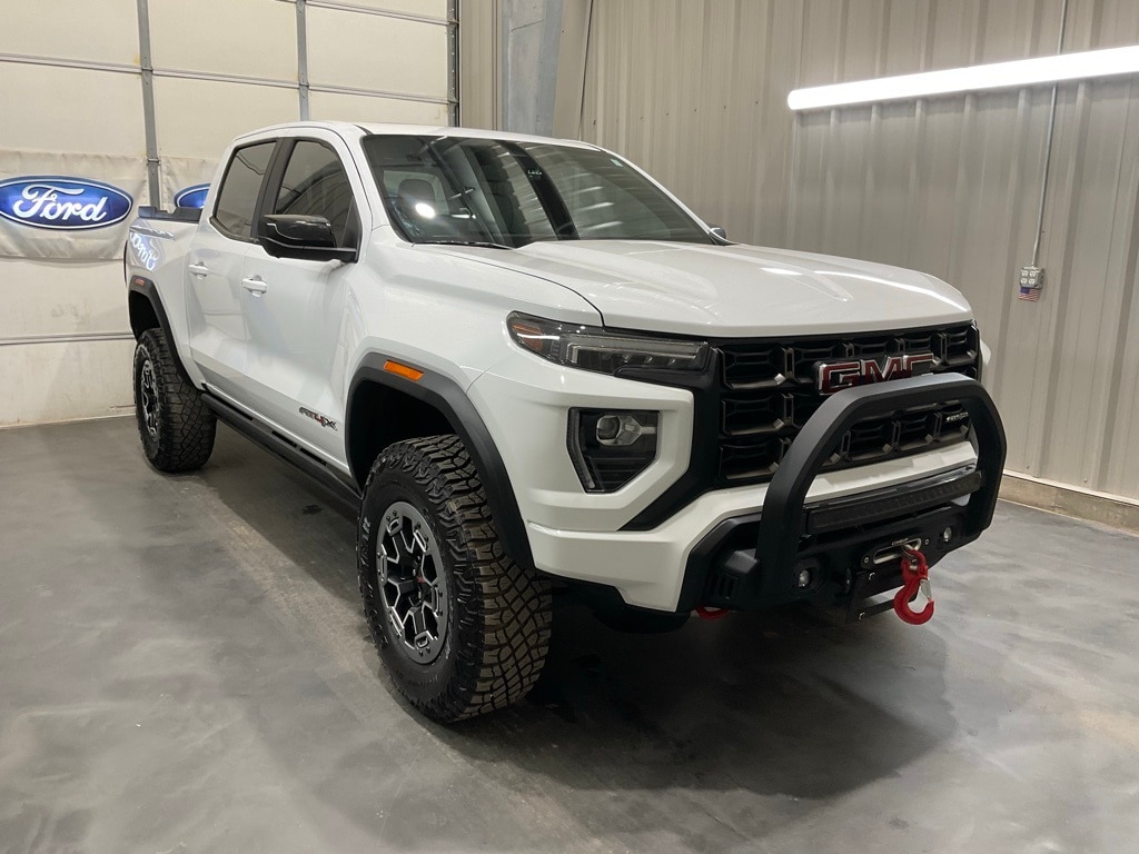 2023 GMC Canyon AT4X's photo