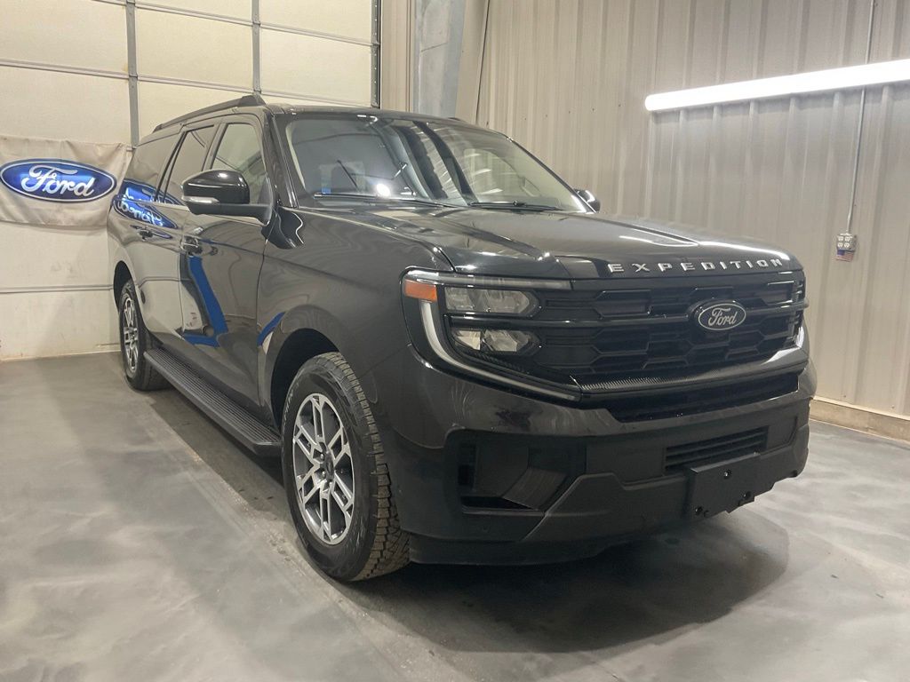 2025 Ford Expedition Active MAX 4x4's photo