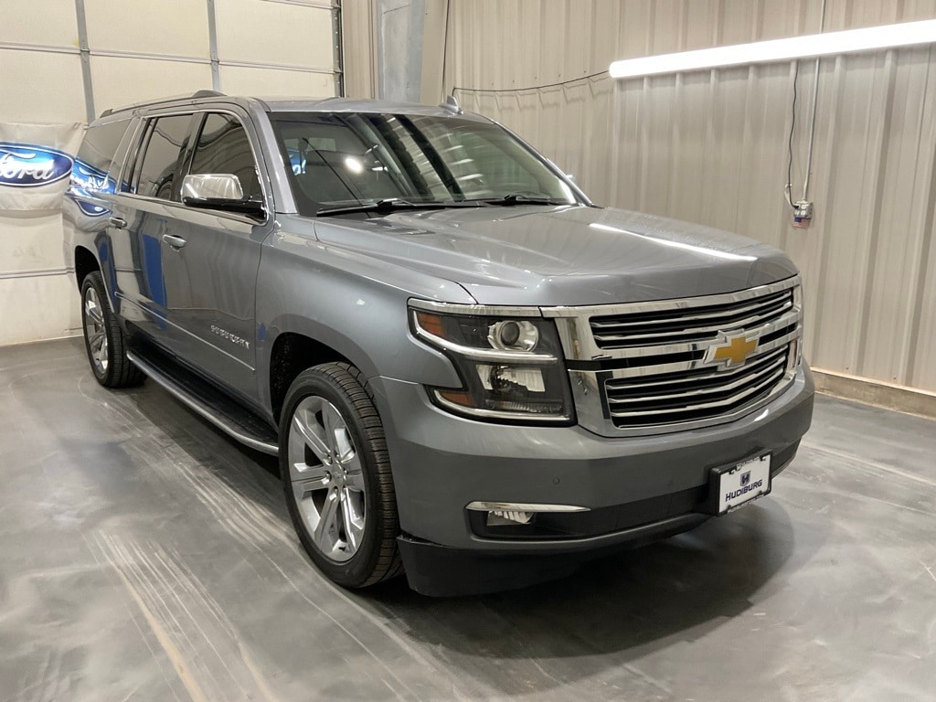 2020 Chevrolet Suburban Premier's photo