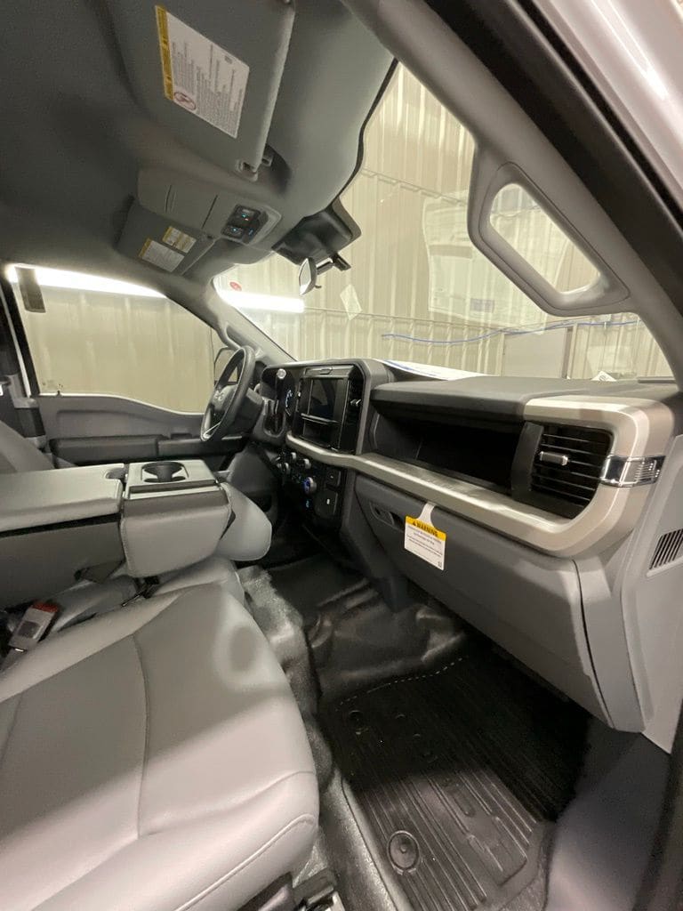 2026 Ford F-350 Super Duty XL - Photo 16