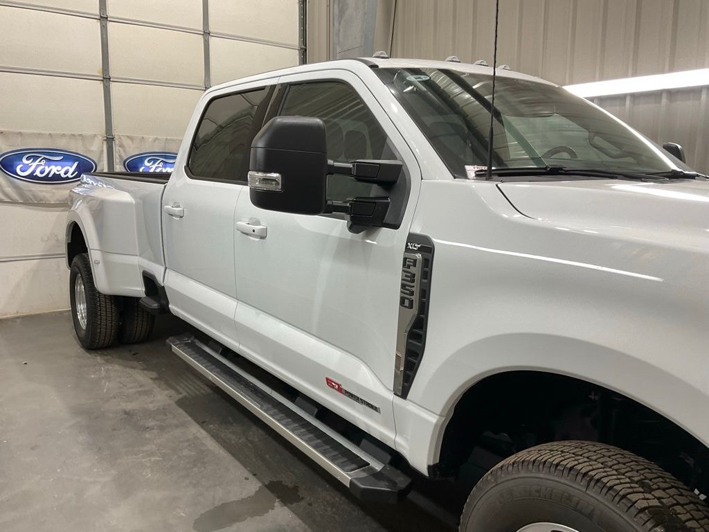 New 2026 Ford F-350SD XLT DRW Truck