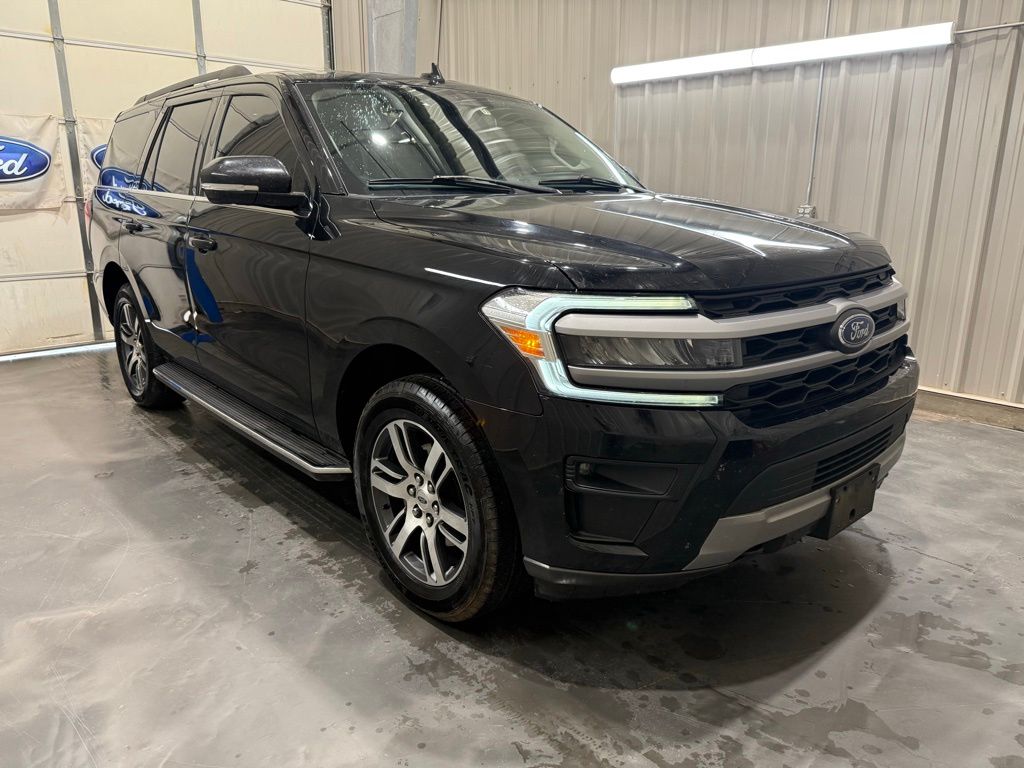 2022 Ford Expedition XLT 4x4's photo