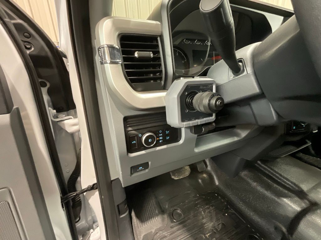 2026 Ford F-350 Super Duty XL - Photo 9