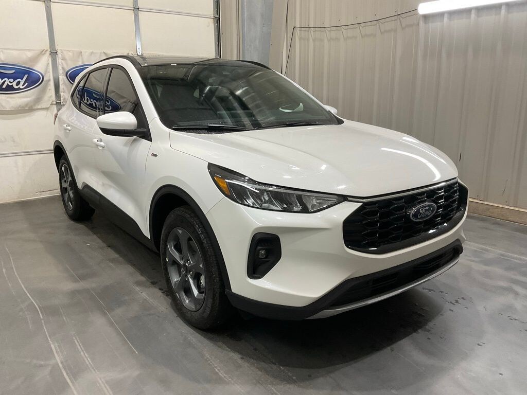 New 2026 Ford Escape Hybrid ST-Line Select SUV