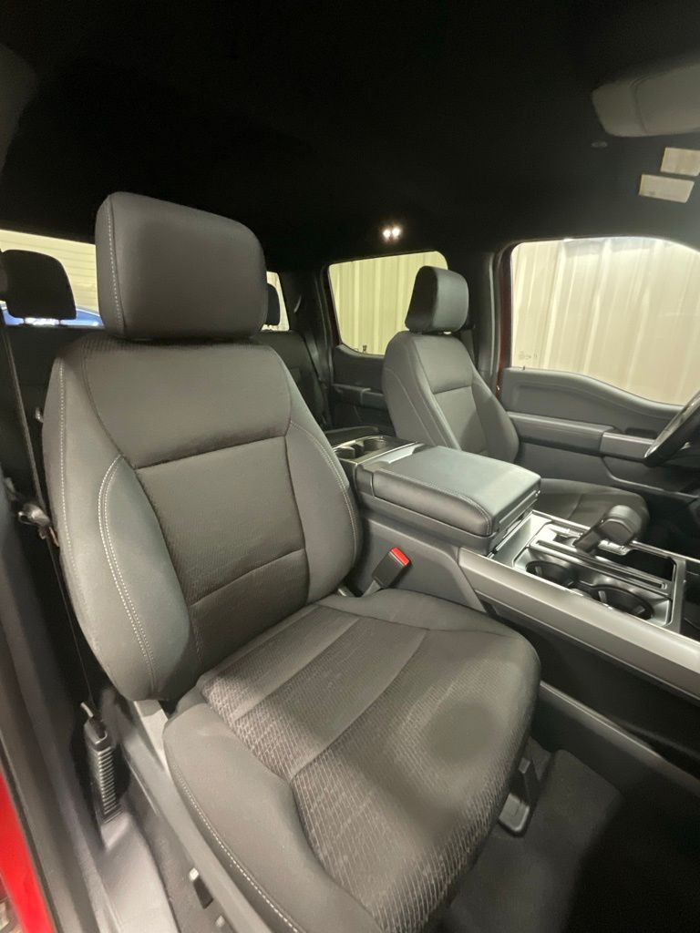 2025 Ford F-150 XLT - Photo 13