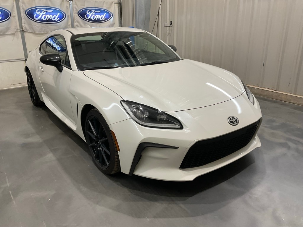 2024 Toyota GR86 Premium's photo