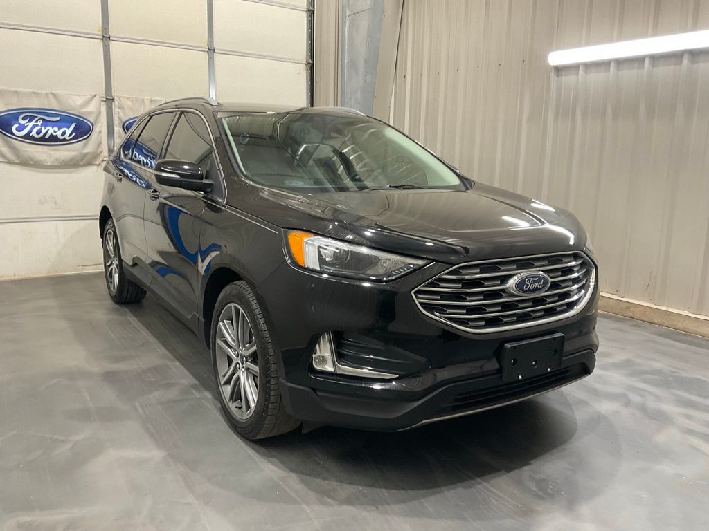 2022 Ford Edge Titanium AWD's photo