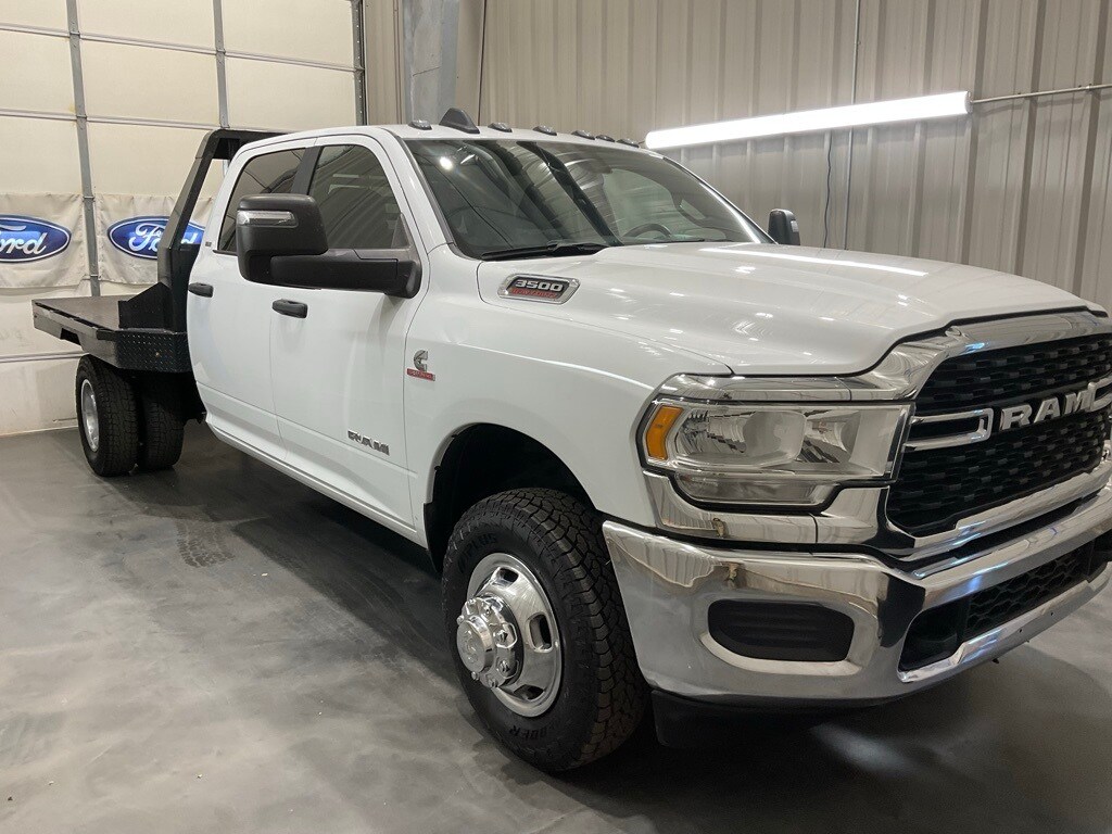 2024 RAM Ram 3500 Chassis Cab SLT's photo