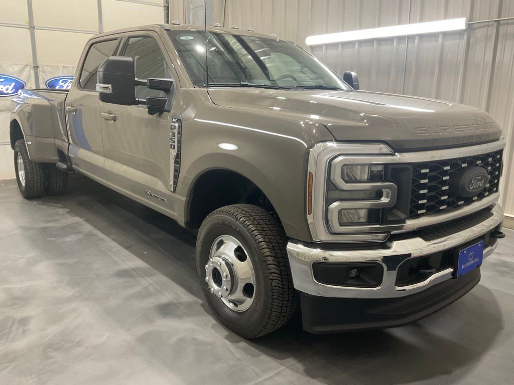 2026 Ford F-350 XLT 4x4 Crew Cab 8' Box DRW's photo
